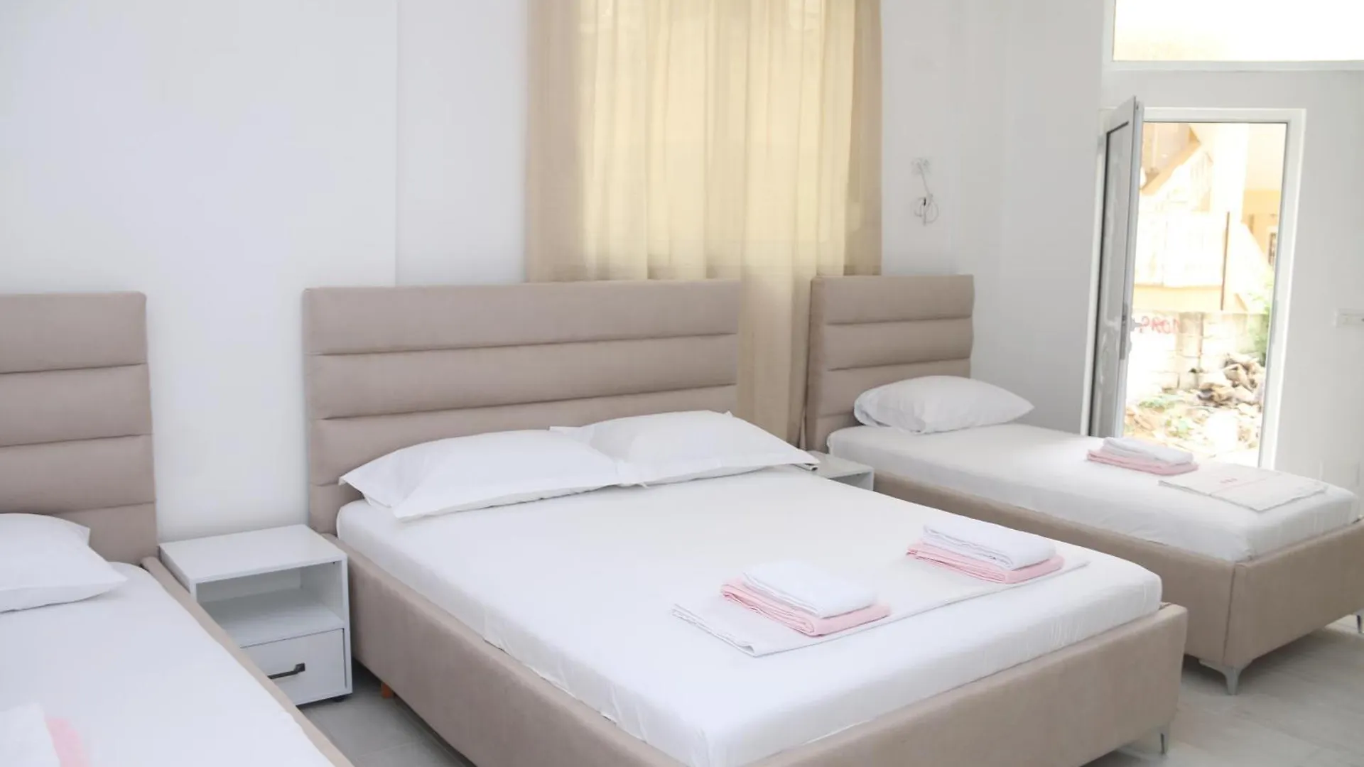 ホテル Vila Jovani Sarandë